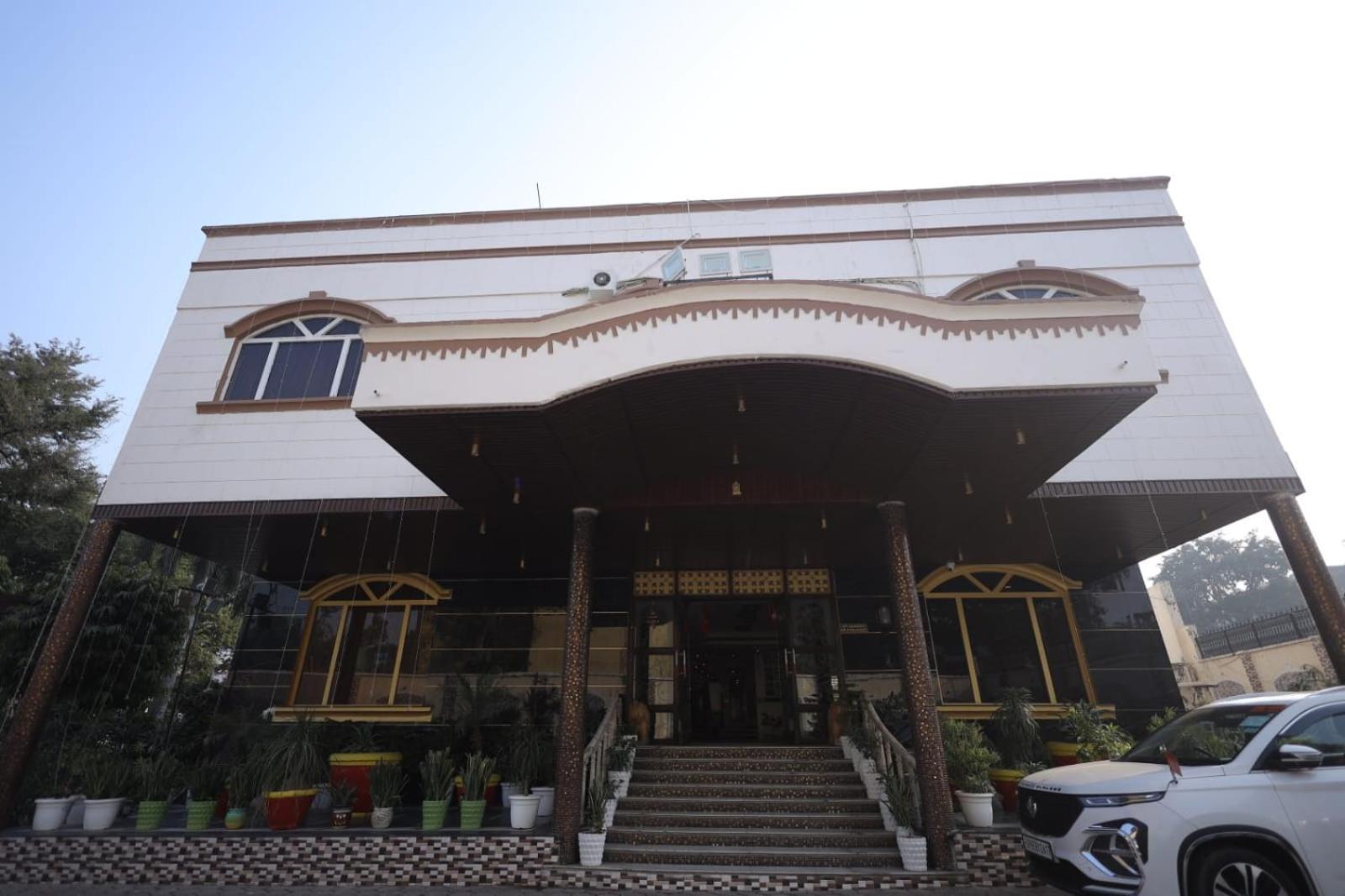 Hotel Sheetal Regency,Near Janambhumi Mathura Extérieur photo