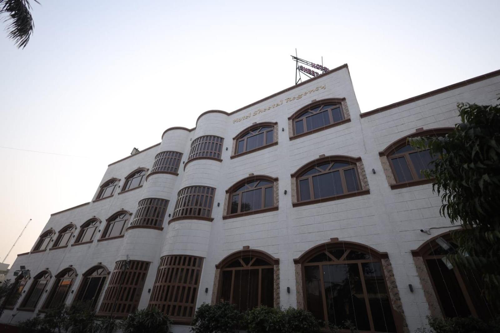 Hotel Sheetal Regency,Near Janambhumi Mathura Extérieur photo