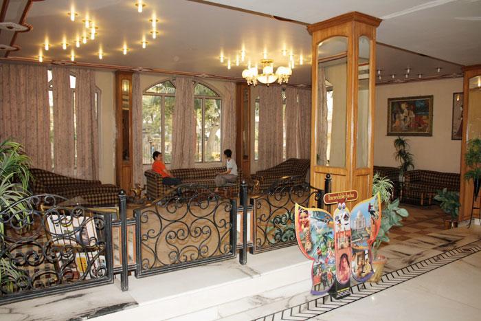 Hotel Sheetal Regency,Near Janambhumi Mathura Extérieur photo