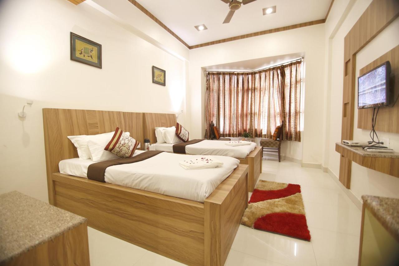 Hotel Sheetal Regency,Near Janambhumi Mathura Extérieur photo