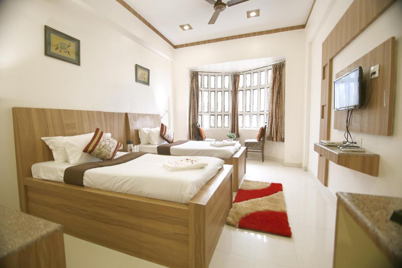 Hotel Sheetal Regency,Near Janambhumi Mathura Extérieur photo