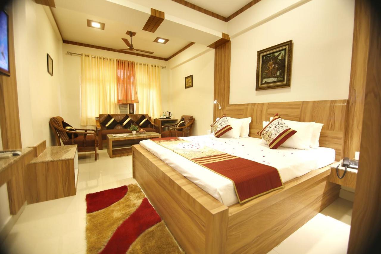 Hotel Sheetal Regency,Near Janambhumi Mathura Extérieur photo